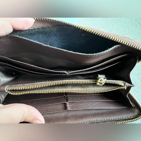 Chloé long zippered wallet twist project